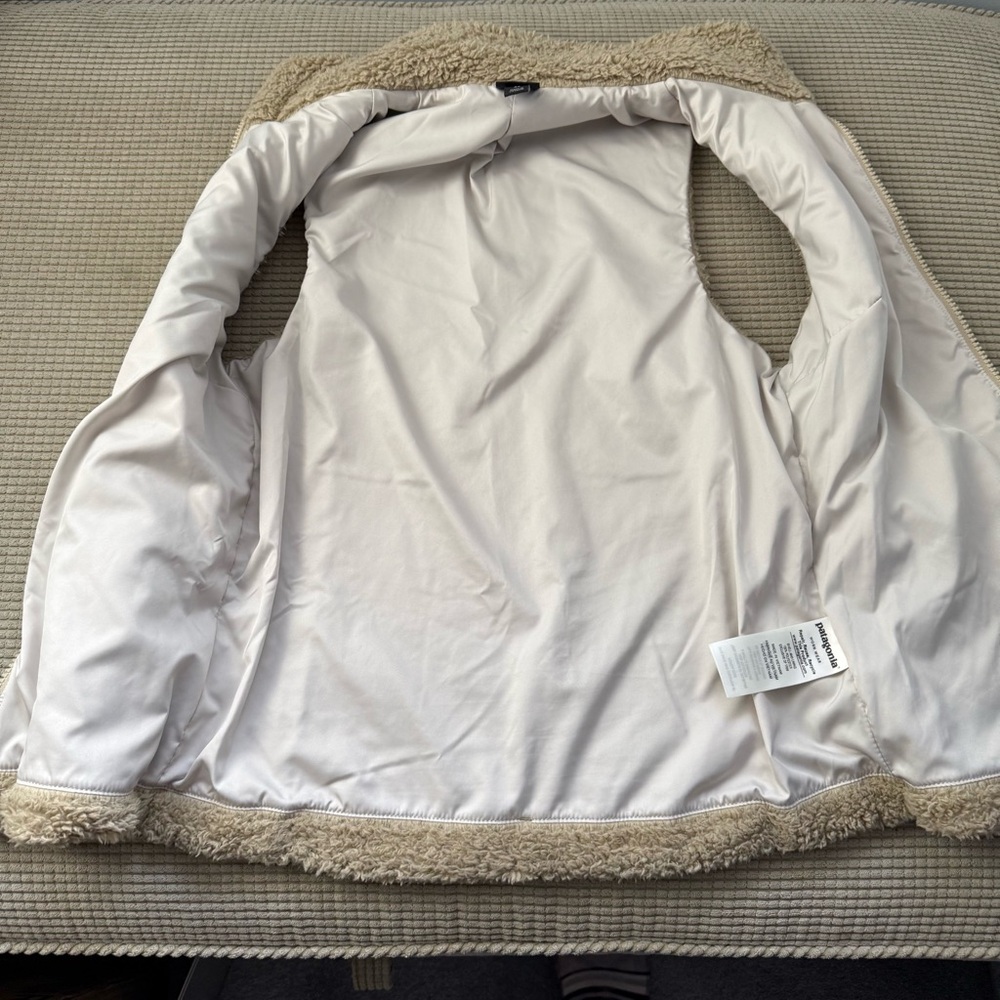 Patagonia Los Gatos Sherpa Vest - Picture 3 of 6